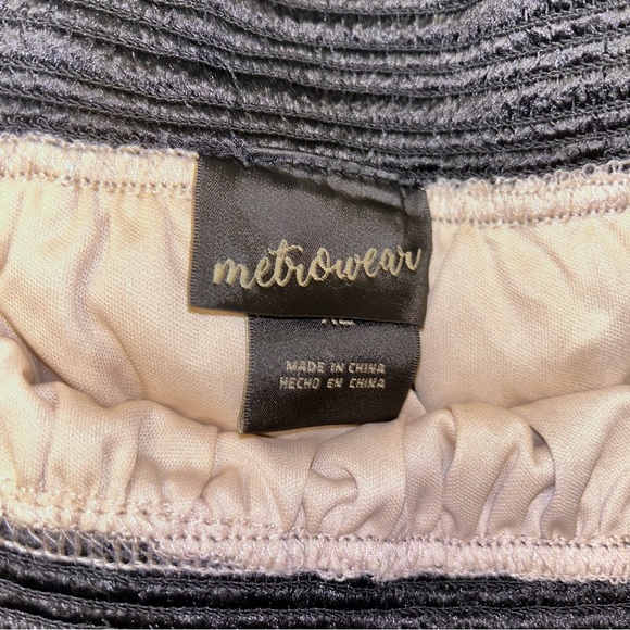 Lace Skirt - Picture 3 of 7